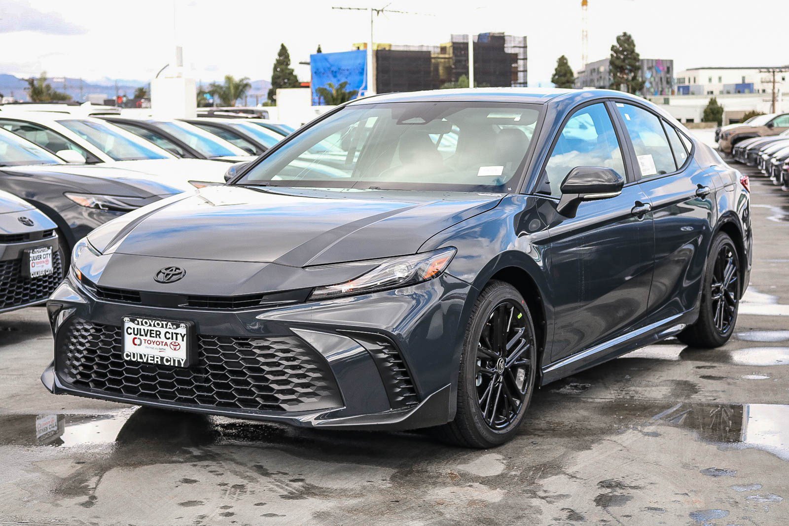 New 2026 Toyota Camry SE FWD image 3