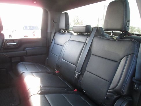 Certified 2022 Chevrolet Silverado 3500 LT w/ Remote Start Package image 18