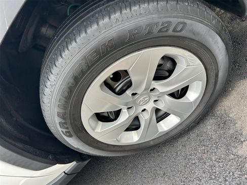 Used 2023 Toyota RAV4 LE image 26