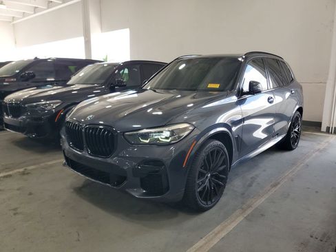 Used 2022 BMW X5 sDrive40i w/ M Sport Package RWD image 1