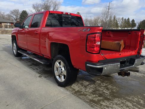 Used 2018 Chevrolet Silverado 2500 LT w/ LT Plus Package image 6
