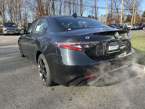 New 2025 Alfa Romeo Giulia AWD w/ Driving Assist Package image 6