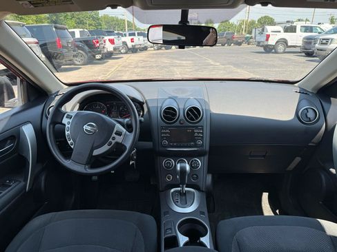 Used 2013 Nissan Rogue S w/ Special Edition Pkg FWD image 16