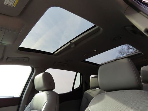 Used 2017 GMC Acadia SLT image 5