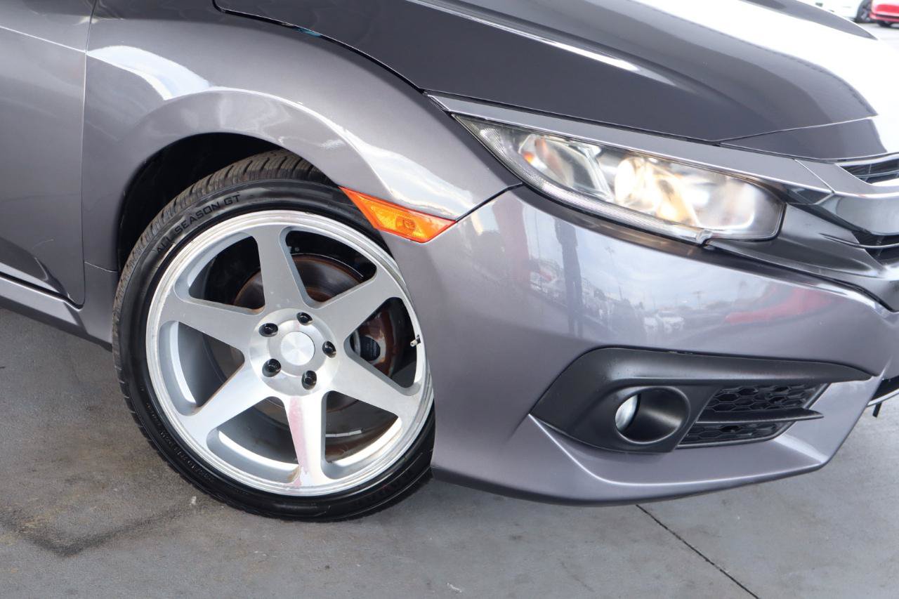 Used 2017 Honda Civic EX-T image 4