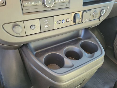 Used 2021 Chevrolet Express 3500 w/ Power Convenience Package image 22