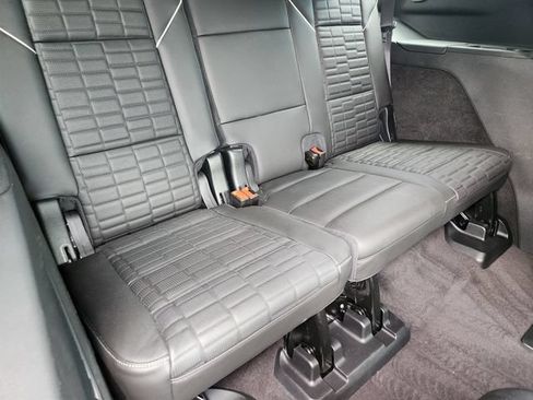 Used 2023 Cadillac Escalade Sport Platinum w/ Heavy-Duty Trailer Package AWD/4WD image 24