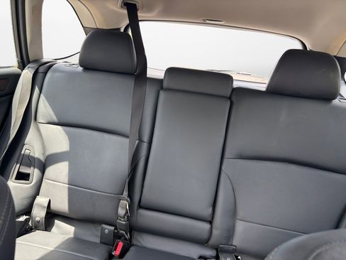 Used 2019 Subaru Outback 2.5i Limited AWD/4WD image 15