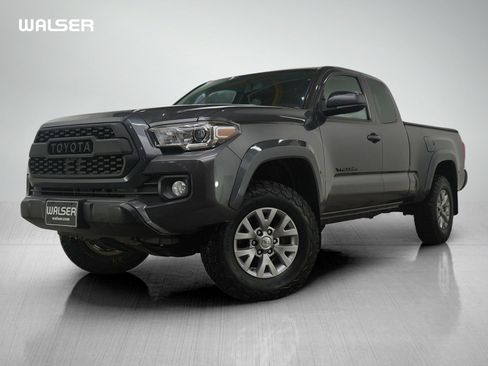 Used 2017 Toyota Tacoma SR5 image 1