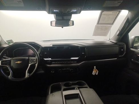 Used 2023 Chevrolet Silverado 1500 LT RWD image 14