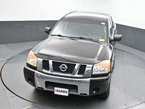 Used 2011 Nissan Titan SV image 14