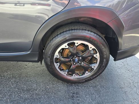 Used 2021 Subaru Crosstrek 2.0i Premium AWD/4WD image 4