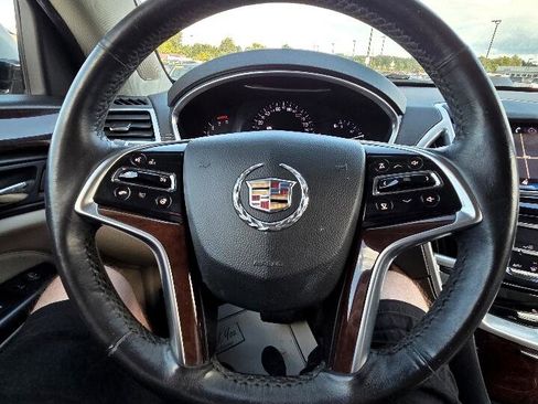 Used 2013 Cadillac SRX Luxury image 17