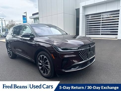Used 2024 Lincoln Nautilus Reserve w/ Equipment Group 202A AWD/4WD image 1