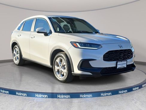 Used 2025 Honda HR-V LX image 9