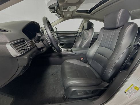 Certified 2021 Honda Accord Touring image 18