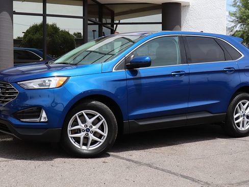 Used 2021 Ford Edge SEL w/ Cargo Accessory Package AWD/4WD image 3