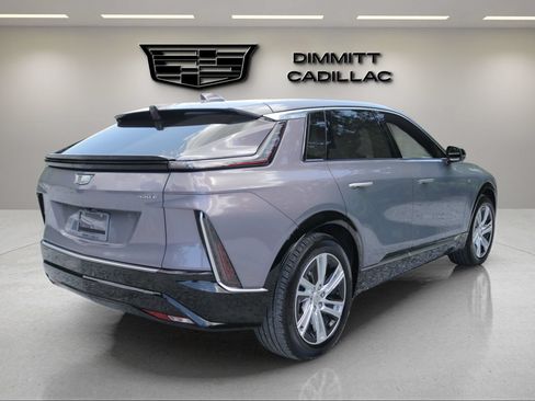 Certified 2024 Cadillac Lyriq Tech RWD image 5