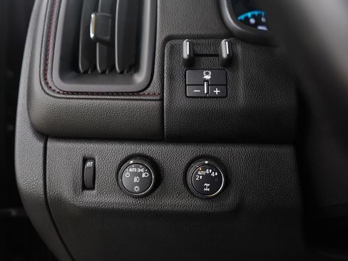 Used 2017 GMC Canyon SLE w/ All Terrain X Package image 23