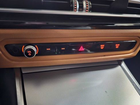 Used 2023 BMW i4 eDrive35 RWD image 18