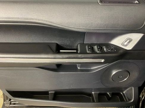 Used 2019 Ford Expedition XLT w/ Equipment Group 201A AWD/4WD image 30