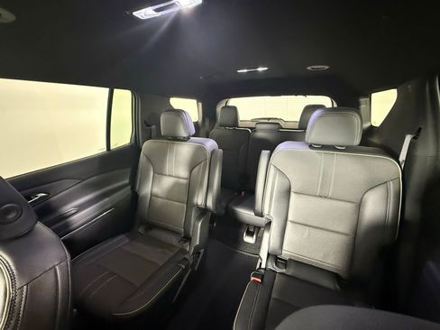 New 2026 Chevrolet Traverse High Country w/ LPO, Floor Liner Package image 36