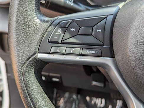 Used 2021 Nissan Kicks S FWD image 13
