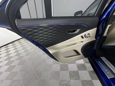 Used 2023 Bentley Flying Spur S V8 image 26