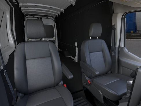 New 2026 Ford Transit 250 148 High Roof Extended RWD image 37