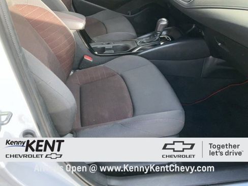 Used 2023 Toyota Corolla SE image 14