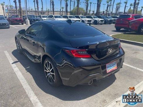 Used 2025 Toyota GR86 w/ ALL Weather Mat Package (TMS) RWD image 4