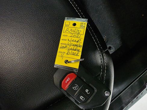 Used 2021 Jeep Wrangler Unlimited Sahara w/ Uconnect 4C Nav & Sound Group image 41