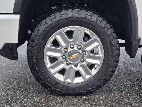 Used 2025 Chevrolet Silverado 2500 High Country w/ High Country Premium Package AWD/4WD image 13