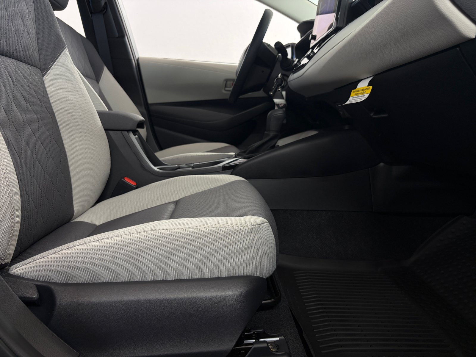 New 2027 Toyota Corolla LE FWD image 19