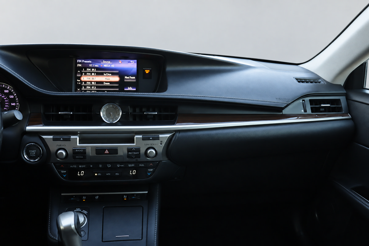 Used 2017 Lexus ES 350 w/ Navigation System Package FWD image 31