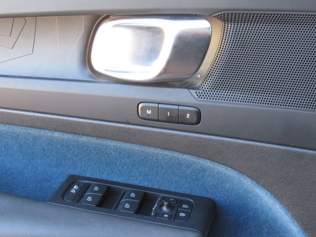 Used 2023 Volvo C40 P8 Recharge Plus AWD/4WD image 33