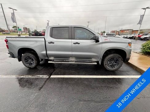 Used 2025 Chevrolet Silverado 1500 Custom Trail Boss AWD/4WD image 4
