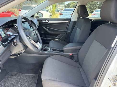 Used 2019 Volkswagen Jetta S w/ Driver Assistance Package image 9