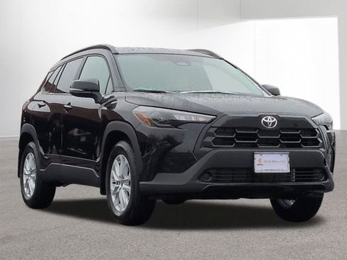 New 2026 Toyota Corolla Cross LE image 3