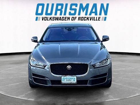 Used 2018 Jaguar XE Premium AWD/4WD image 8