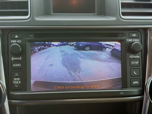 Used 2013 Toyota Highlander Limited image 11