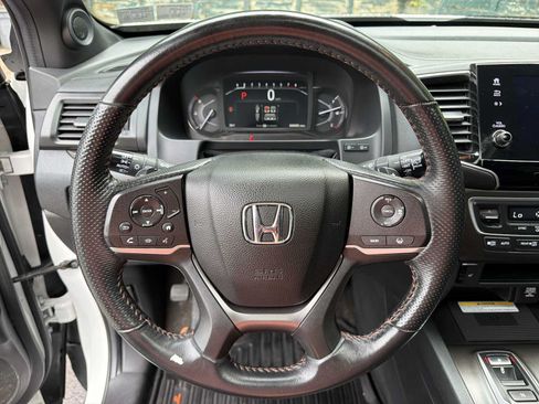 Used 2022 Honda Passport TrailSport image 11