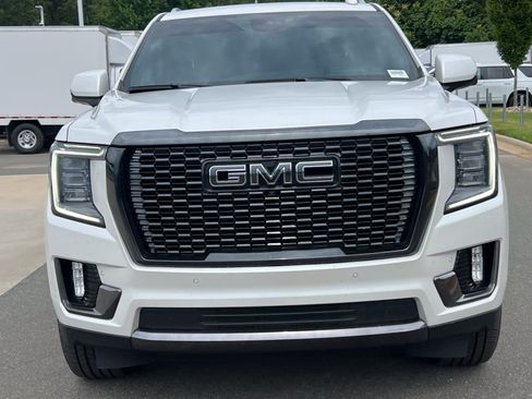 Used 2023 GMC Yukon XL Denali Ultimate AWD/4WD image 26