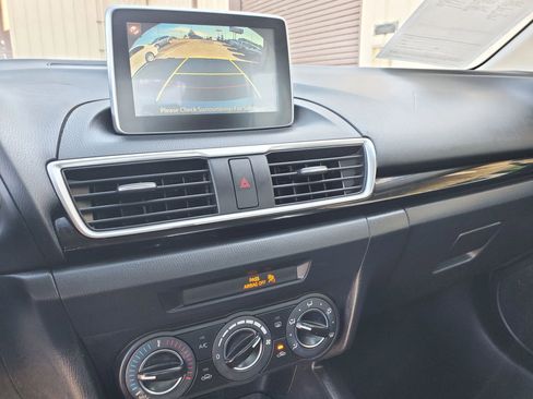 Used 2015 MAZDA MAZDA3 i Touring FWD image 35