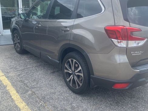 Used 2020 Subaru Forester Limited AWD/4WD image 4