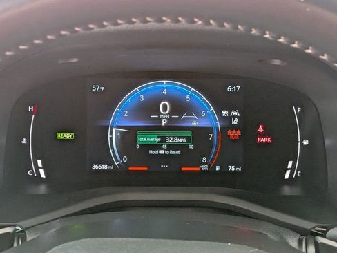 Used 2025 Toyota Camry SE FWD image 34