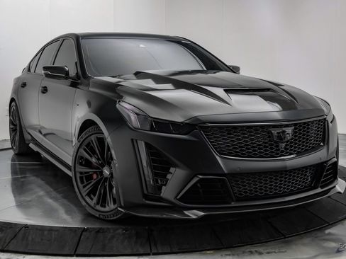 Used 2022 Cadillac CT5 V Blackwing w/ Carbon Fiber Package 2 RWD image 24