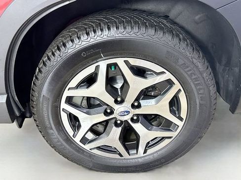 Used 2021 Subaru Forester Premium image 30