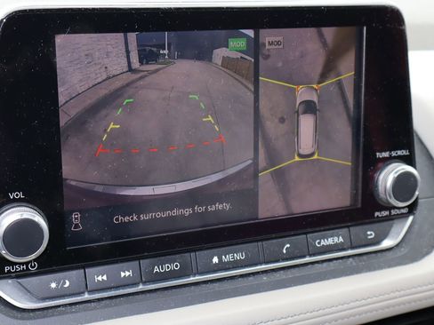 Used 2021 Nissan Rogue SV FWD image 7