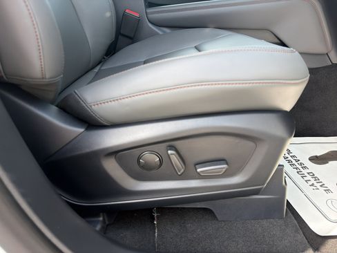 New 2026 Ford Explorer Active w/ Active Comfort Package RWD image 21